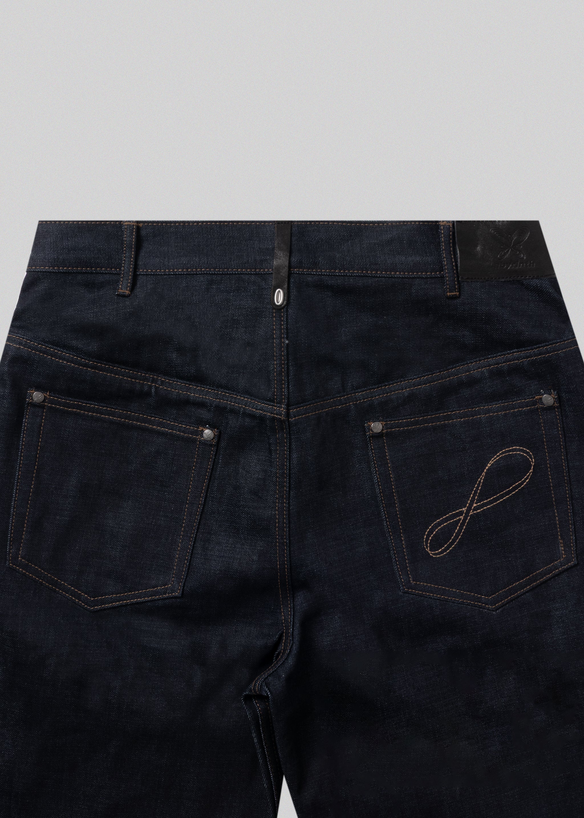 LOOSE FIT JEANS – Labyrinth