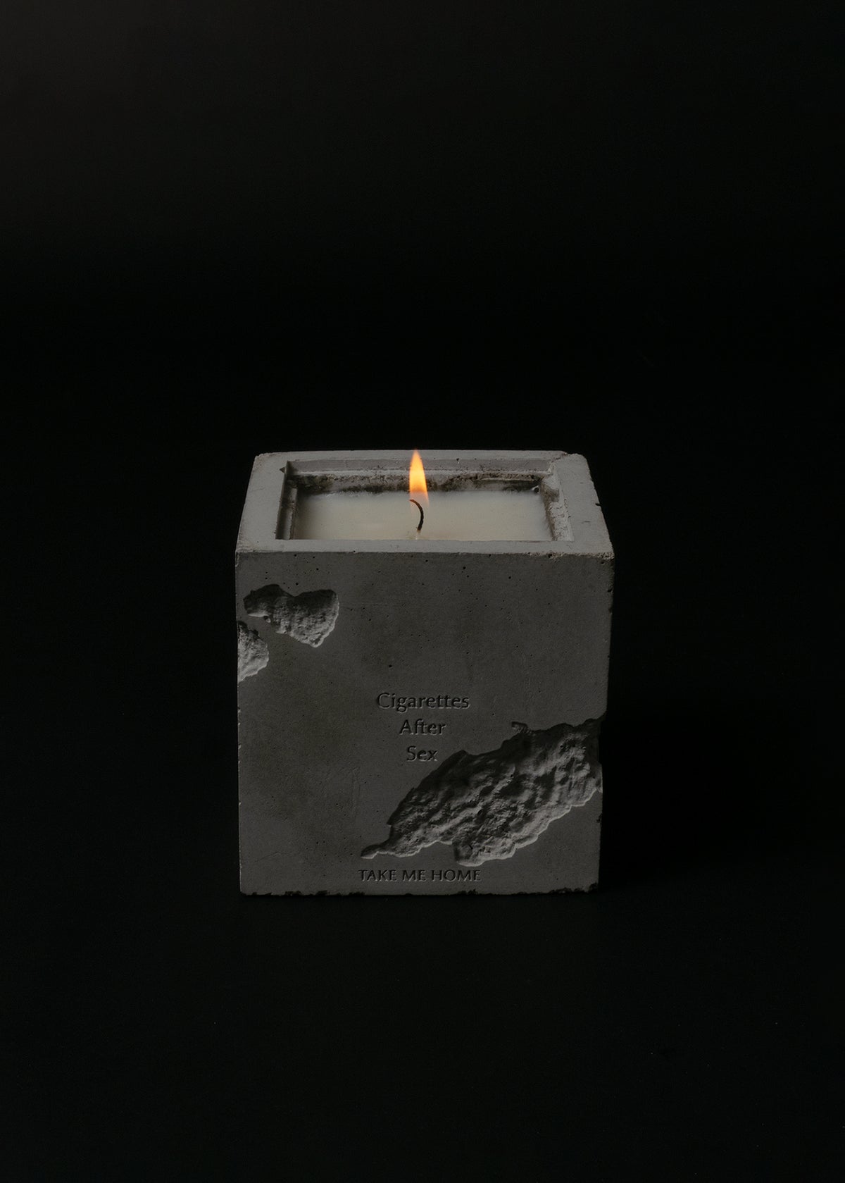MORTAR FRAGRANCE CANDLE "Cigarettes After Sex"